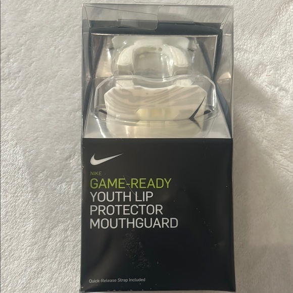 Nike Game-Ready Youth Lip Protector Mouthguard - White - Picture 3 of 4